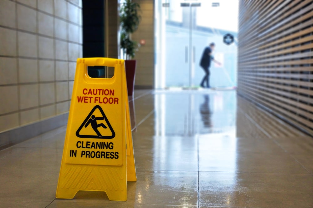 common causes of slip and fall accidents